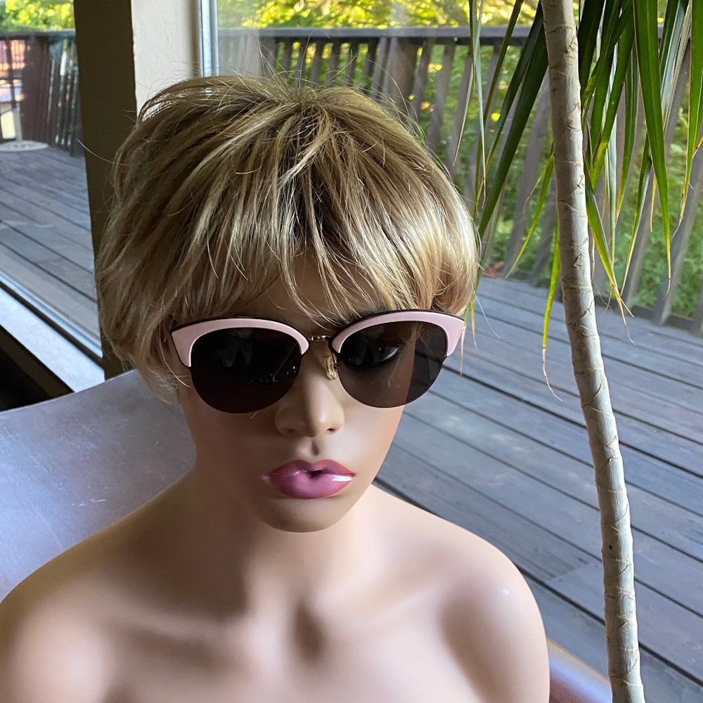 New Dior Barbie Pink Frame Cat Eye Sunglasses with Case, Athenticity Card